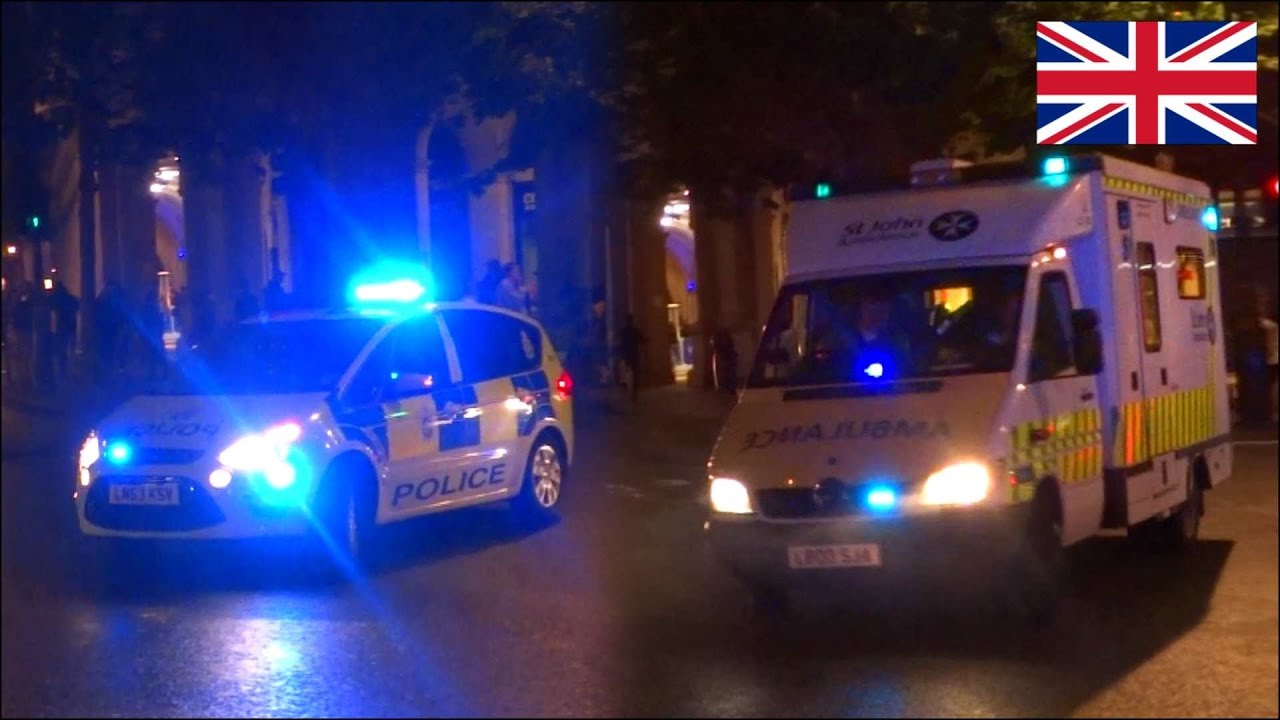 Old ambulance blasting two tone sirens with a police car leading 🚨 📣