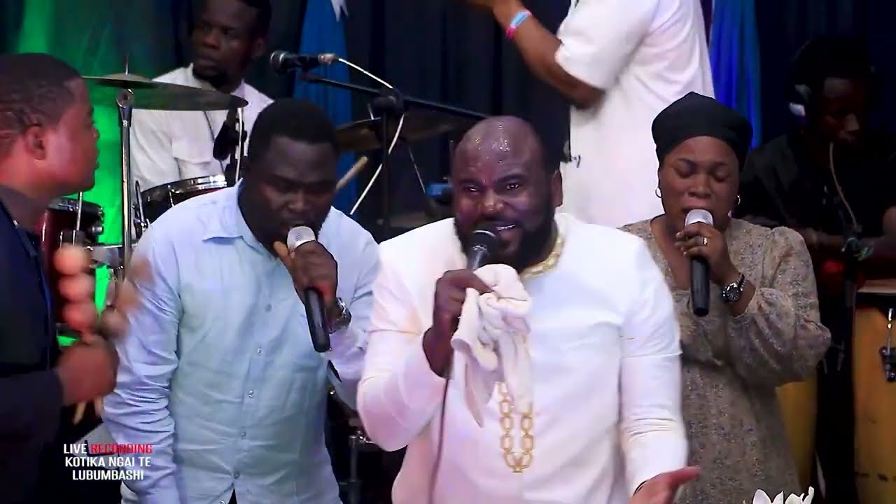 Live recording pasteur Dieudo walesa feat Delphin MUKENDI, quelle atmosphère 😭😭