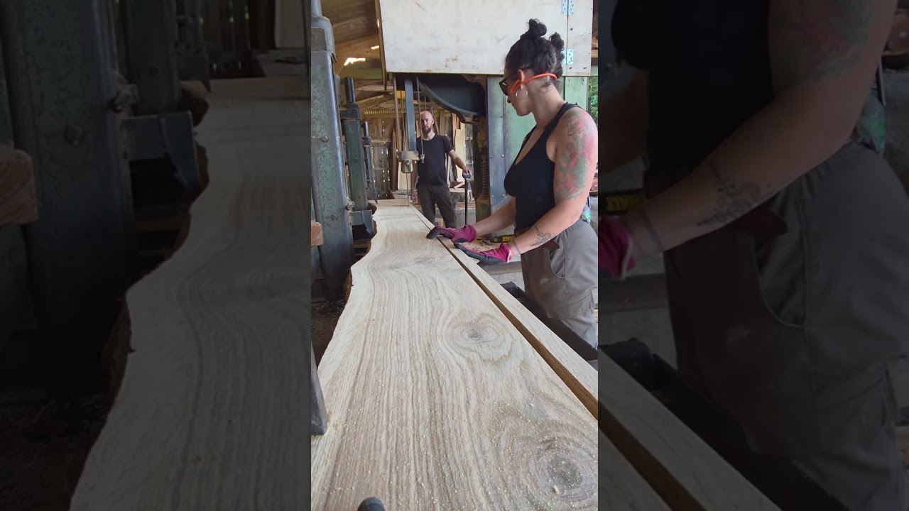 #sawmill #wood #woodworking #ch&ecirc;ne #menuiserie #bois #artisanal #artisan #quality