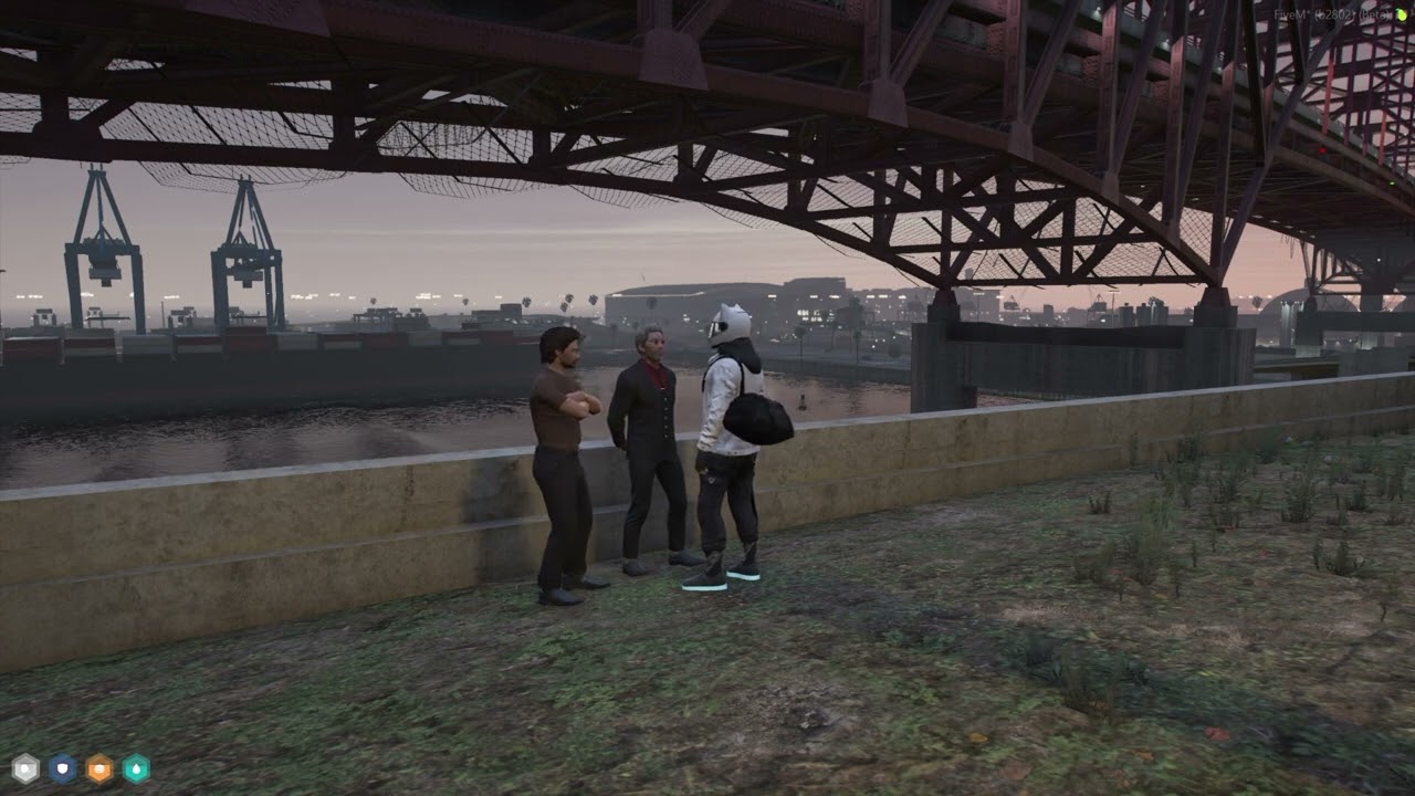 Lang confronts Yuno for letting Benji Ray into their warehouse during war - NoPixel 4.0