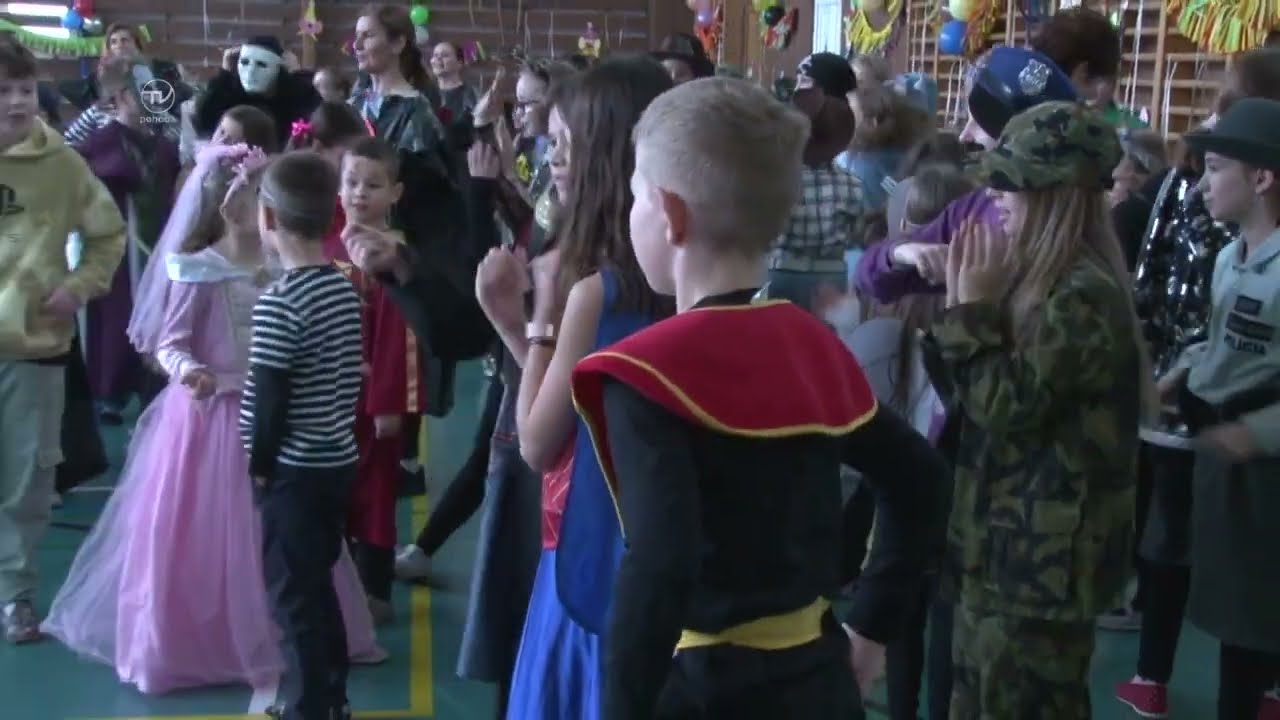 KARNEVAL NA ZŠ TEMATÍNSKA