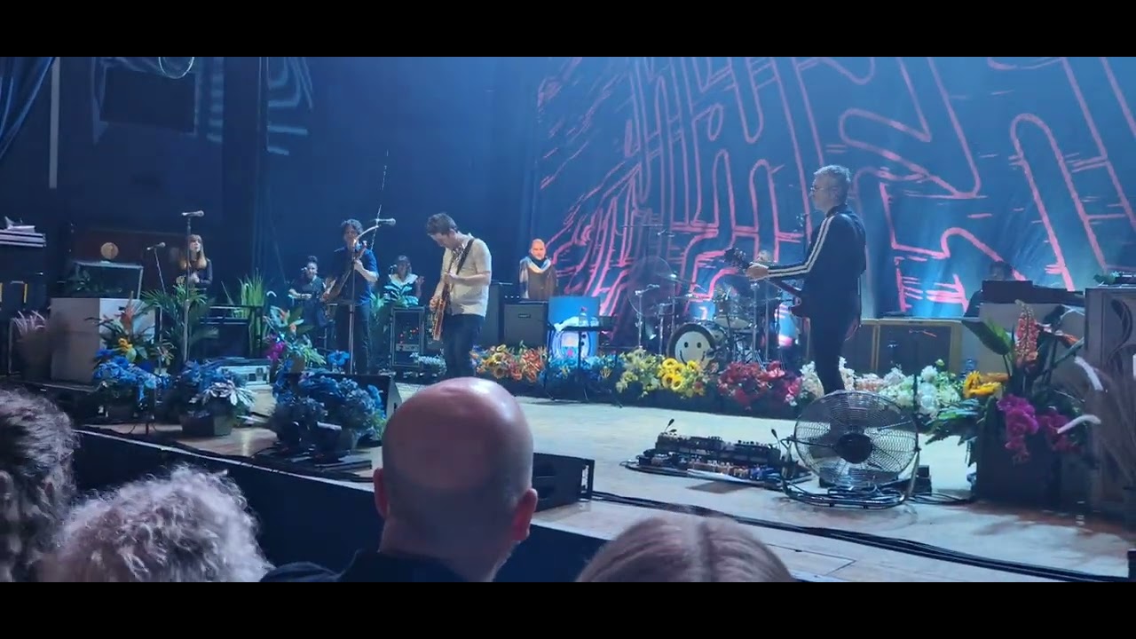 Noel Gallagher - Don't Look Back In Anger Live (Portsmouth Guildhall) 20/03/2024