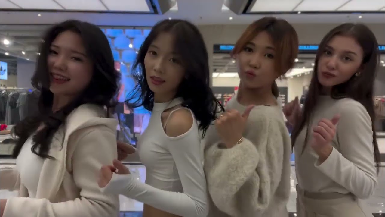 STS group girls 