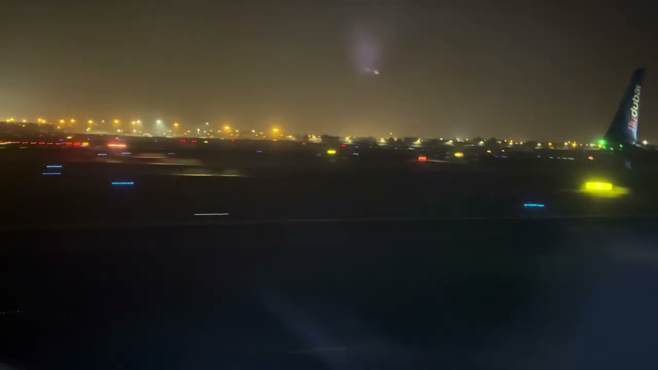 FlyDubai 737-800 FZ20 Landing Dubai from Doha 20th November 2025