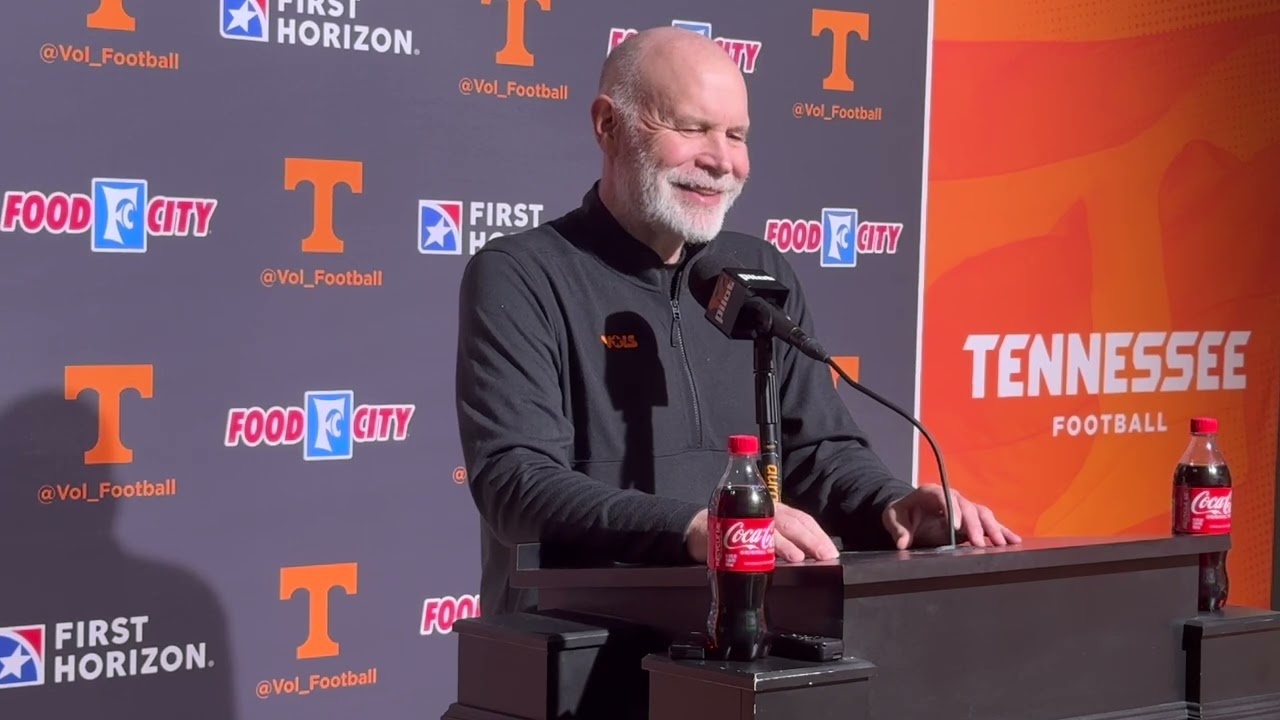 New Tennessee football defensive coordinator Jim Knowles discusses decision to join Vols