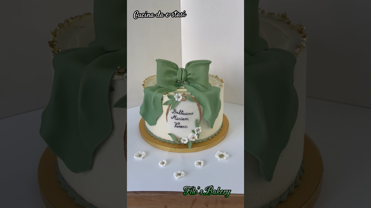 Torta battesimo:pan di Spagna, diplomatica,fragole. #handmade #cake #cakedesign #cakedecorating