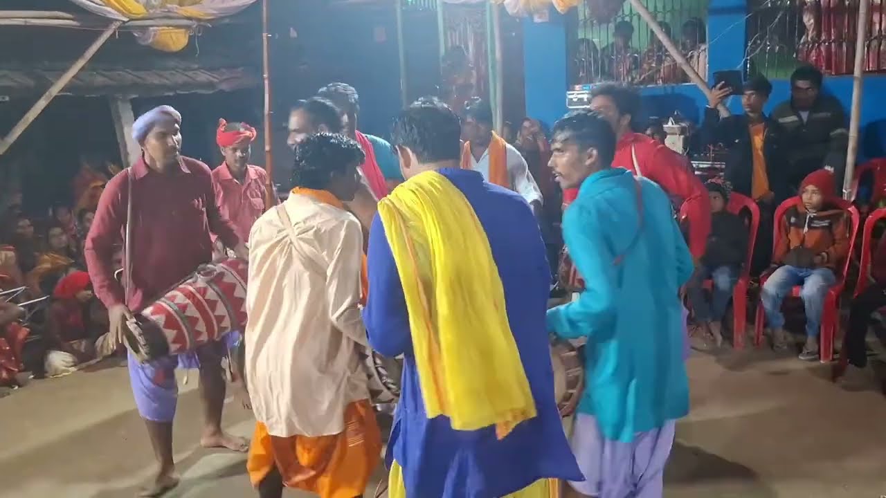 भगत जी कैसे कूदते हैं बाबा bhuiyaका पूजा और बाबा गणिनाथका पूजा एक साथ जोड़ा भगत जी देखिए पूरा वीडियो