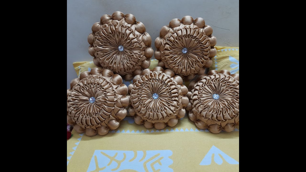 laddu wala cushion // ball wala cushion // in easy way at home // so beautiful// saroj siwag
