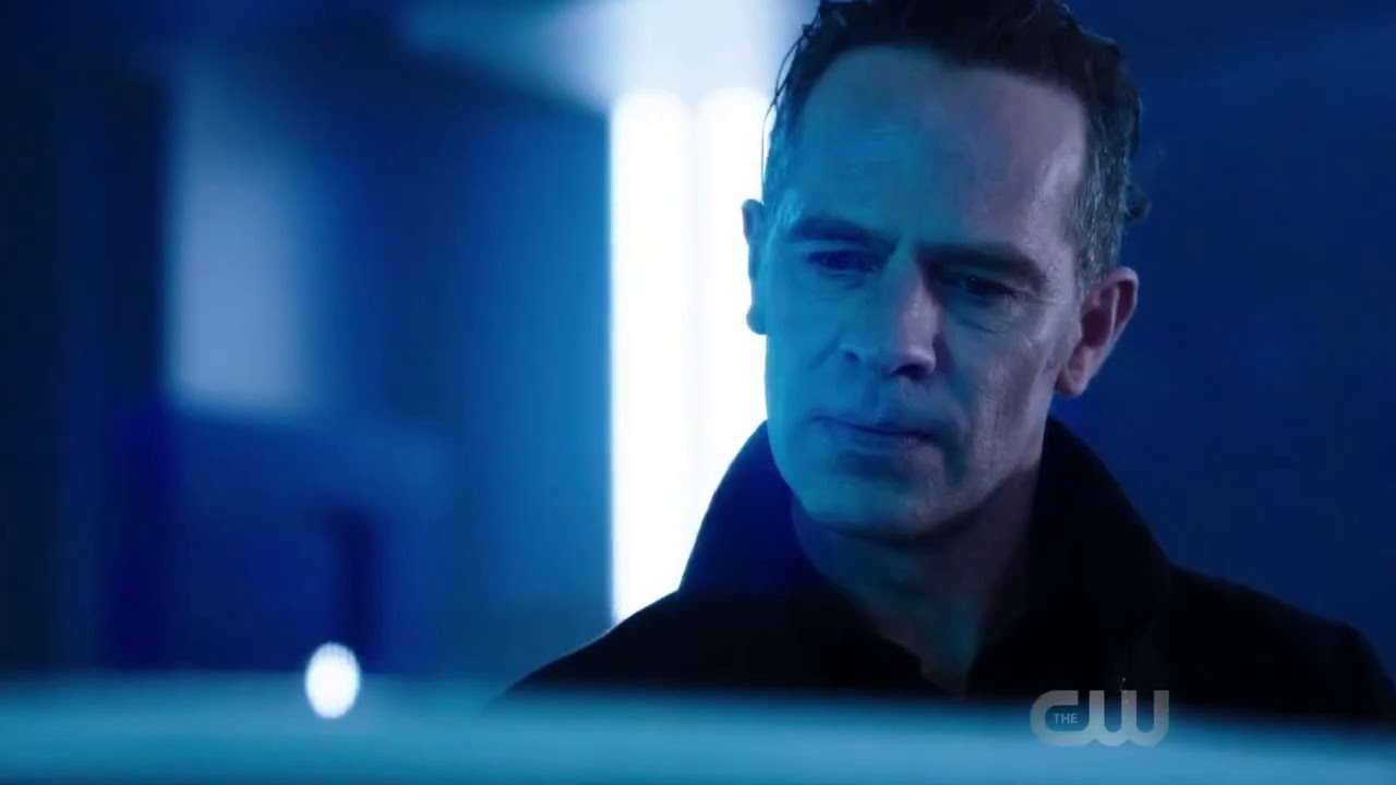 The Flash 4x23 | Devoe Dies