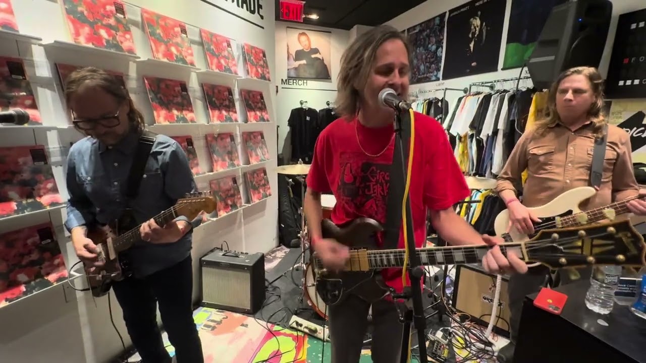 Rival Schools, “Wring It Out” Live