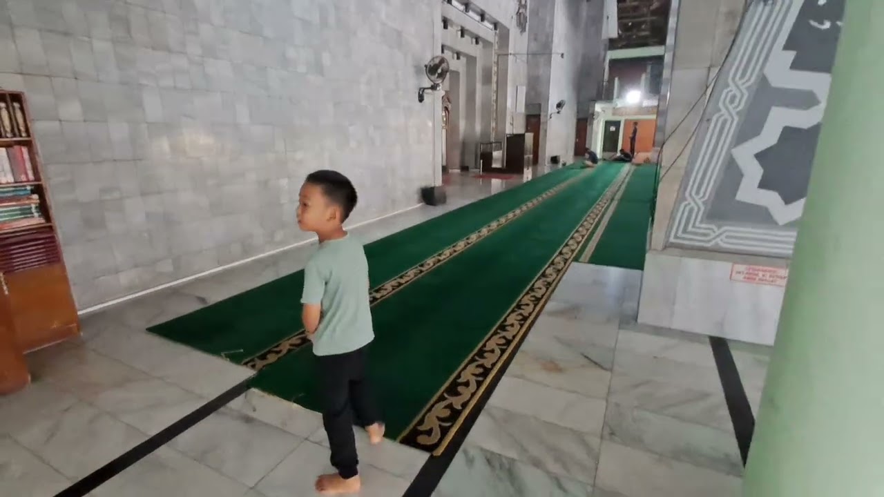 Explore kipas angin di Mesjid UI Depok