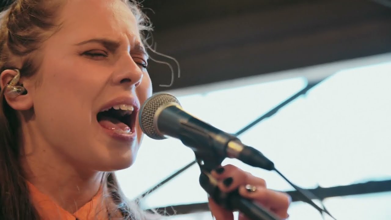 Kinga i Karolina Pruś -  Mogę Poczekać (live)