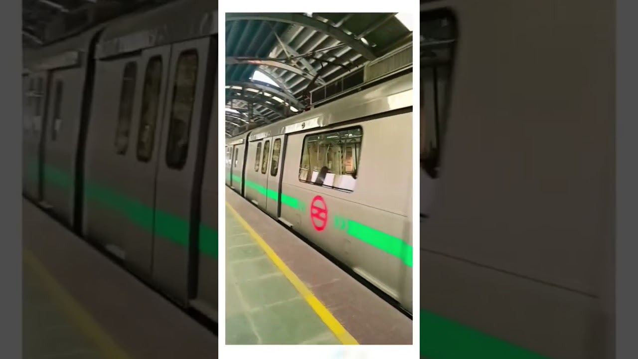 Delhi metro Anand Vihar metro station #trending #viral #delhi #delhimetro #metro #train #railway