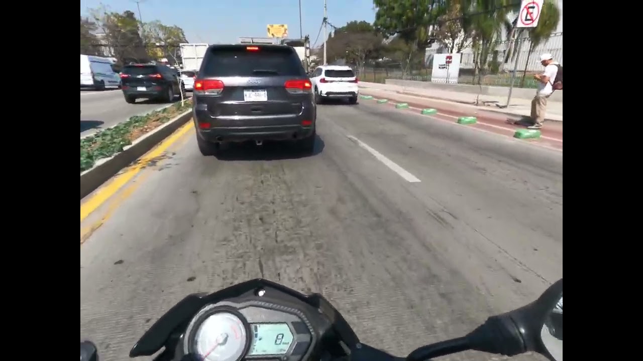 Pulsar LS 125 : reseña tras un año de uso. Dando una vuelta por la carretera Guadalajara Chapala.