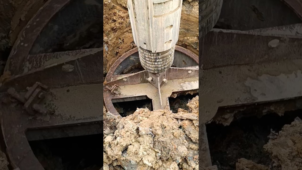 2400 Dia Boring piling in Singapore / bored pile work. piling work. 