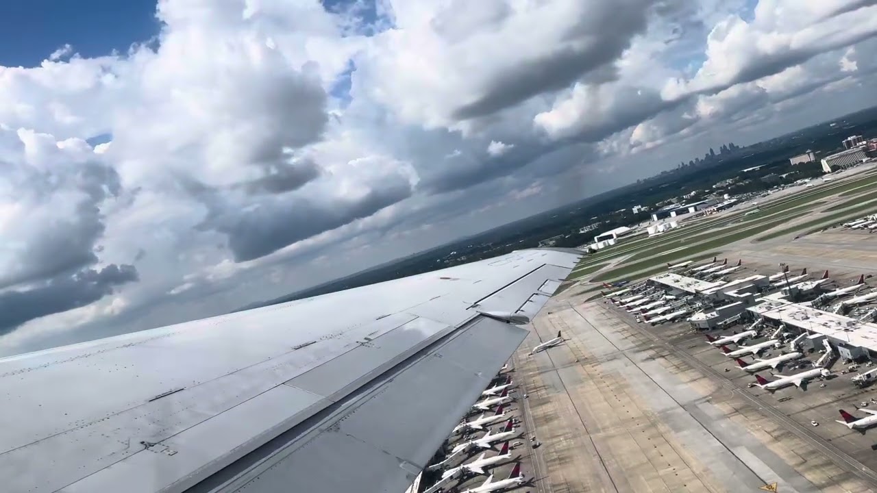 Delta Boeing 717 takeoff from Atlanta | ATL-MLB