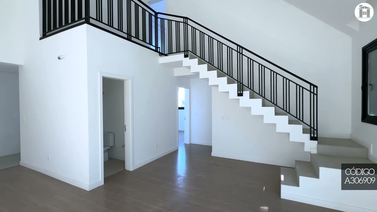 APTO DE 3 DORMITÓRIOS (1 SUÍTE), LOCALIZADO NO BAIRRO PLANALTO, A JUNTO AO CENTRO DE GRAMADO.