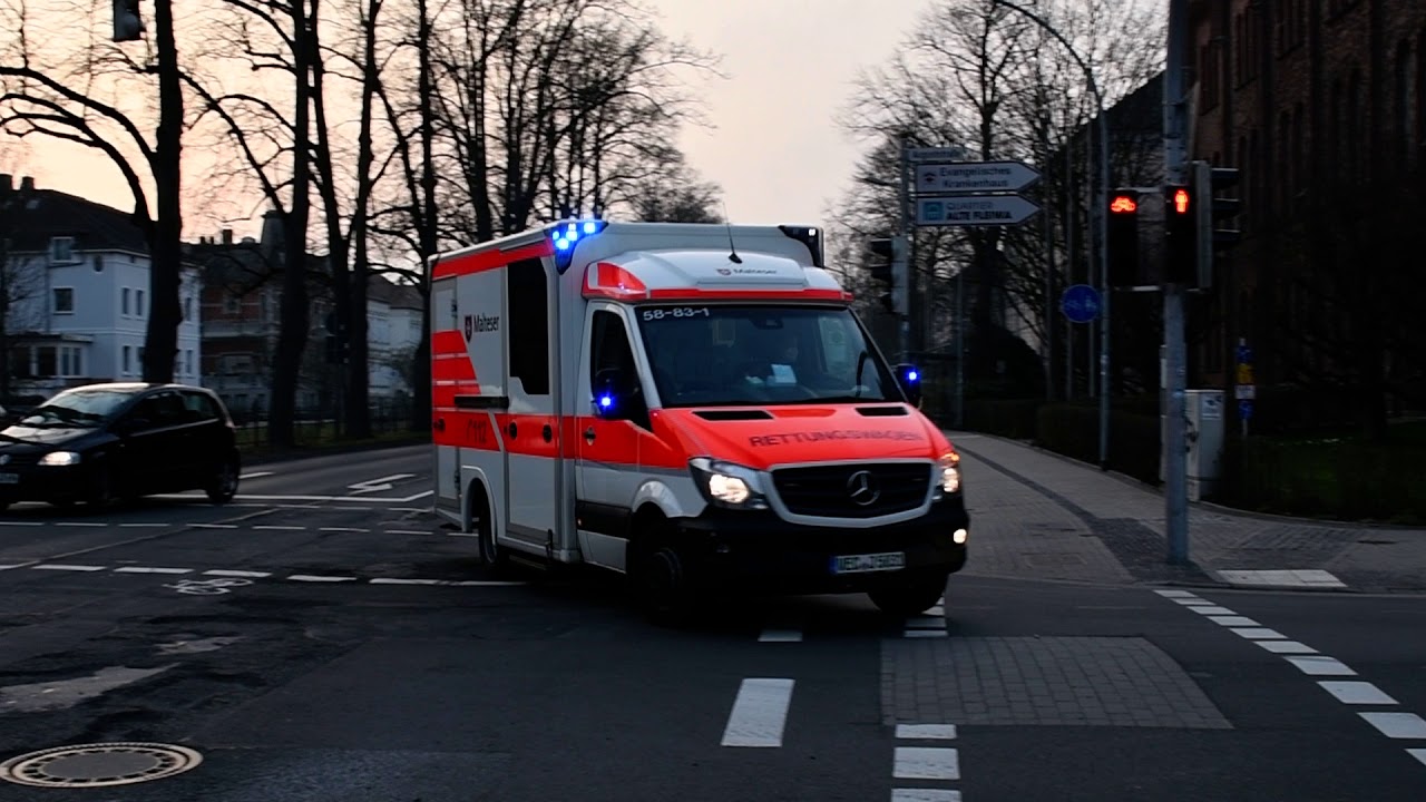 RTW 1 Vechta auf Anfahrt zum EV-Krankenhaus Oldenburg