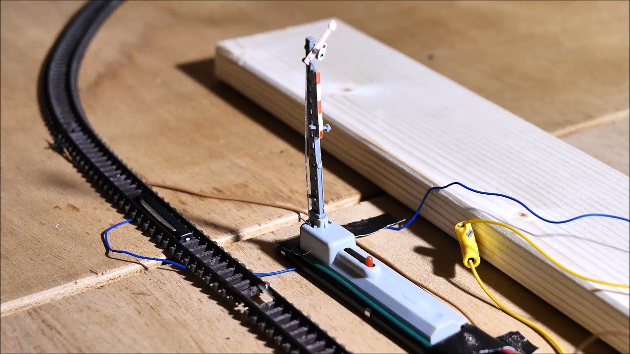 Spur N - Test  - analoge Blocksteuerung mit Bremsbaustein  N-Scale