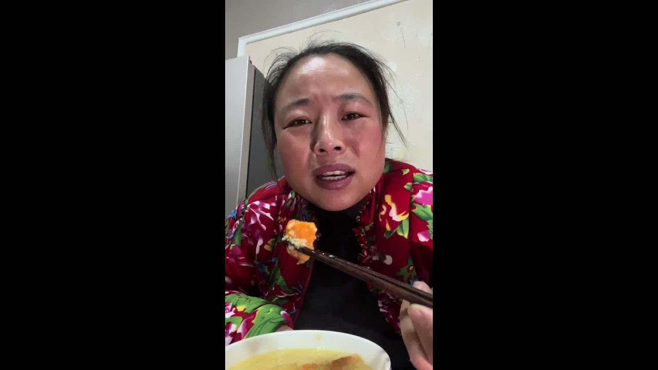 这是我的老公，他格局比我大  能力比我强，眼光比我长远 就是天天惹我生气，我也没办法……这辈子很短，我也不想计较太多，我们各自削去一半的锋芒和任性，才能组成一个完整的家，才能踏踏实实过完这一生#我的