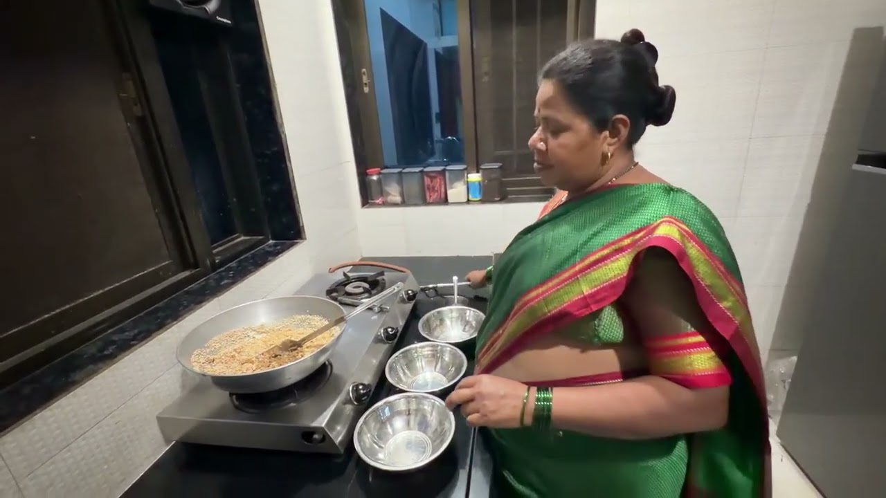 झटपट होणारे खमंगी तीळगुळ लाडू. तुम्ही नक्कीच करुन पाहा @कोकणीकाकू