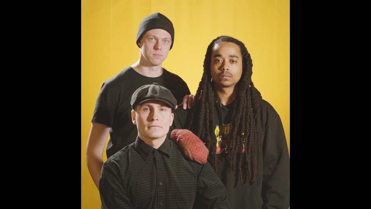 Niko Nova - Muuvit Feat. Riku Ryysyläinen & Wordup (USA)