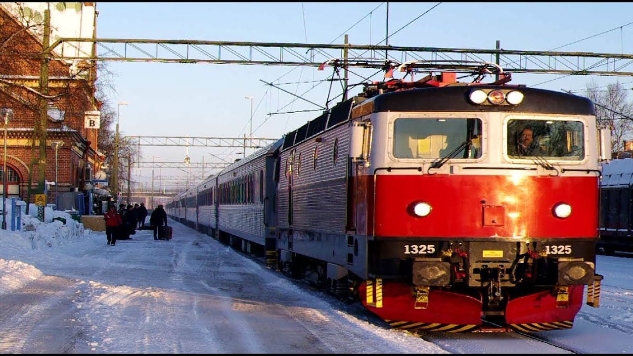 Nattåg 92 tåg ankommer Umeå C och gör rundgång 2010.