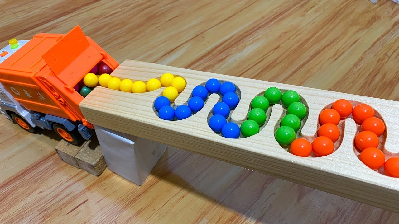 Marble Run Race ☆ HABA Slope &Retro Makita Truck, Excavator, Garbage Truck, Dump Truck,Ambulances#01