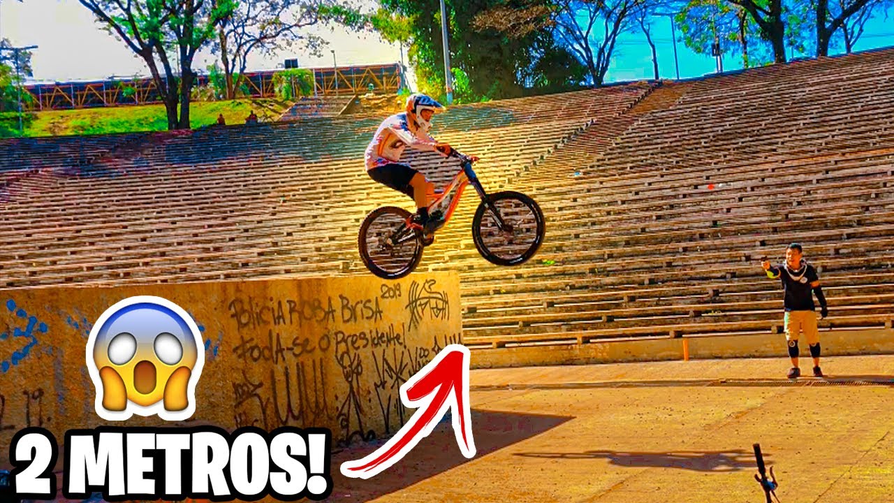 DROPOU 2 METROS NO SECO COM A DEMO | DOWNHILL URBANO