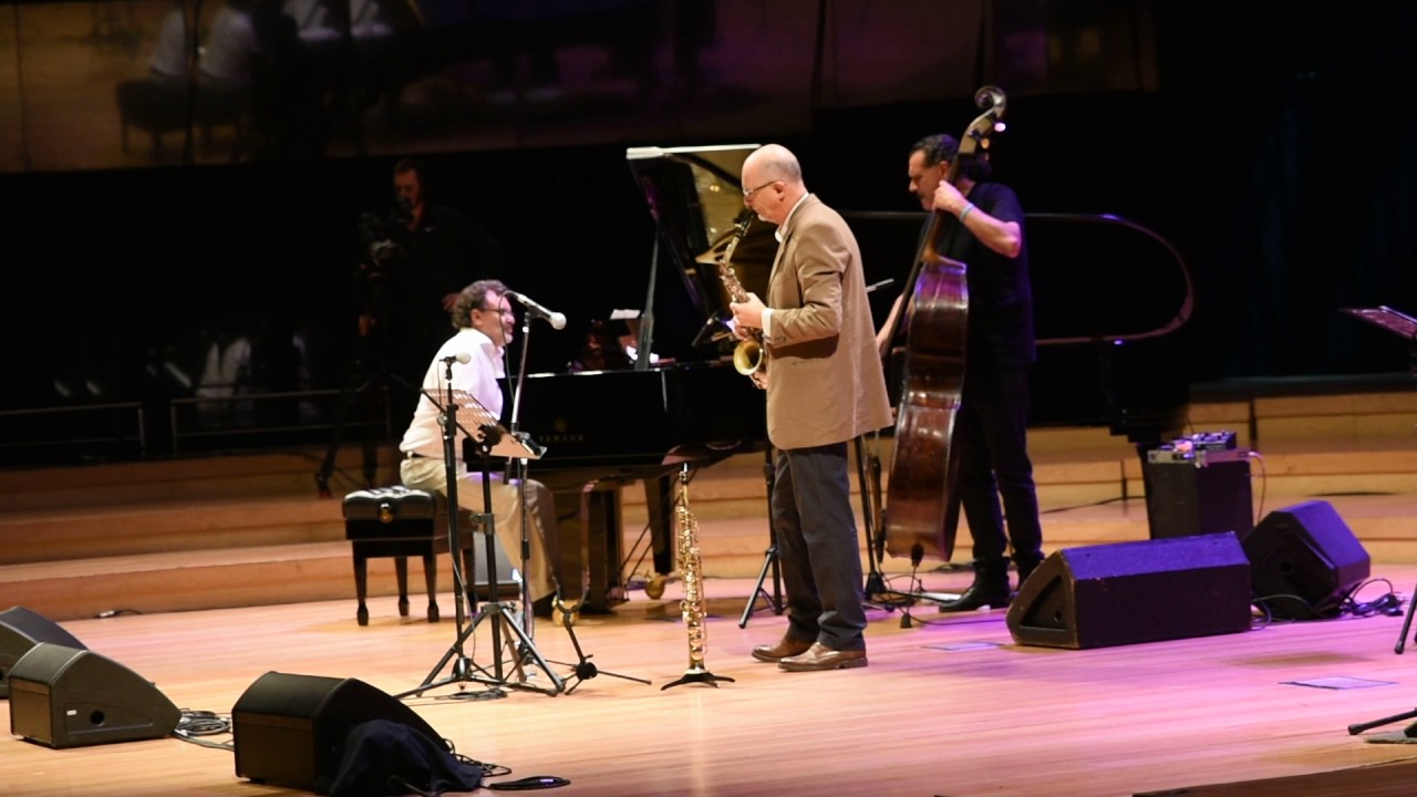 Last tango in Paris (Gato Barbieri)