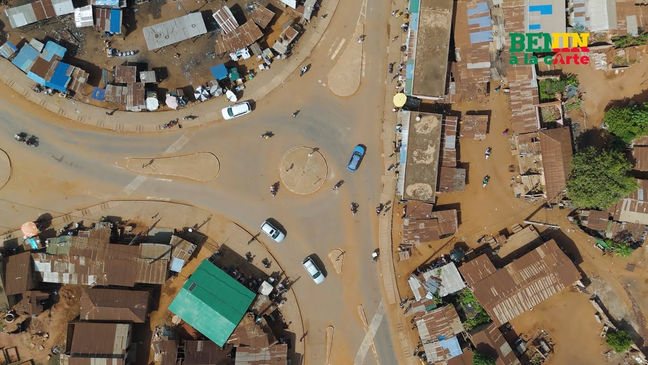 Le mystère de la ville de Toviklin au Bénin : trois frères, trois chemins 👩‍👧‍👧 💔 🌇