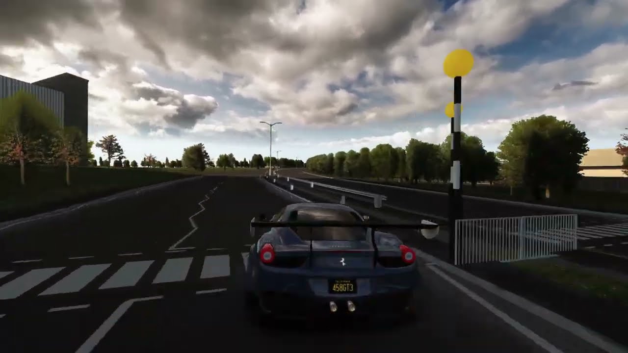 Ferrari 458 w/GT3 Kit Down London Roads