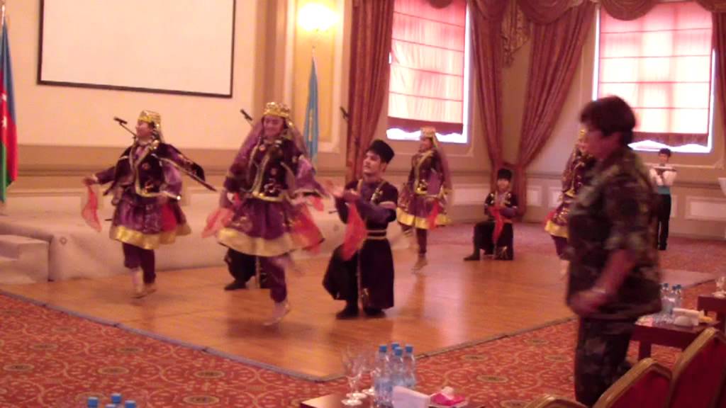 Təbəssüm Qəbələ Dəsmalı