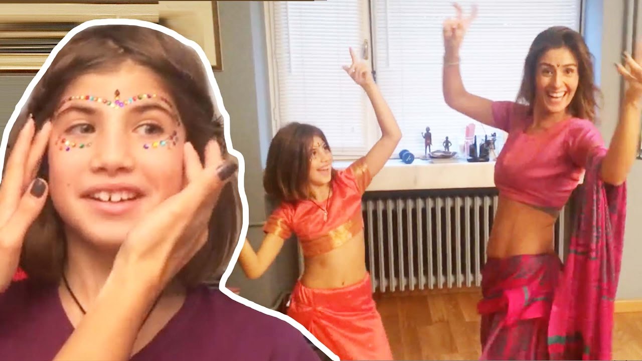 Aslı Maya'ya Face Sticker Yaptı, Sonrada Kıyafetleri Giyip Bollywood Dansı Yaptılar | Bizim Aile
