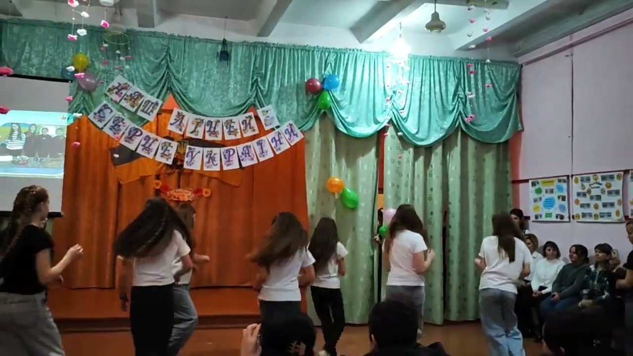 7 клас  День народження ліцею