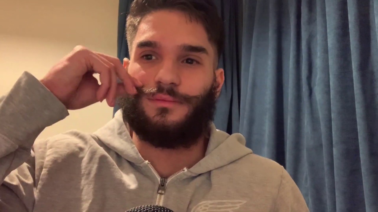 ASMR FRANÇAIS BRUIT DE BARBE ET JE PARLE DE MA VIE BLABLA