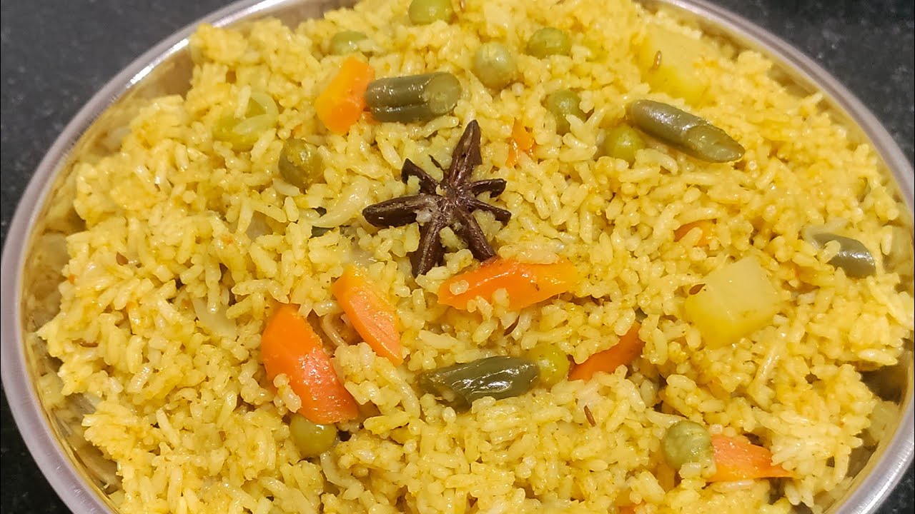 వెజ్ పలావ్ మసాలా ఇలా చేసుకోండి | Veg Pulao Recipe in Telugu | ManPa Kitchen 