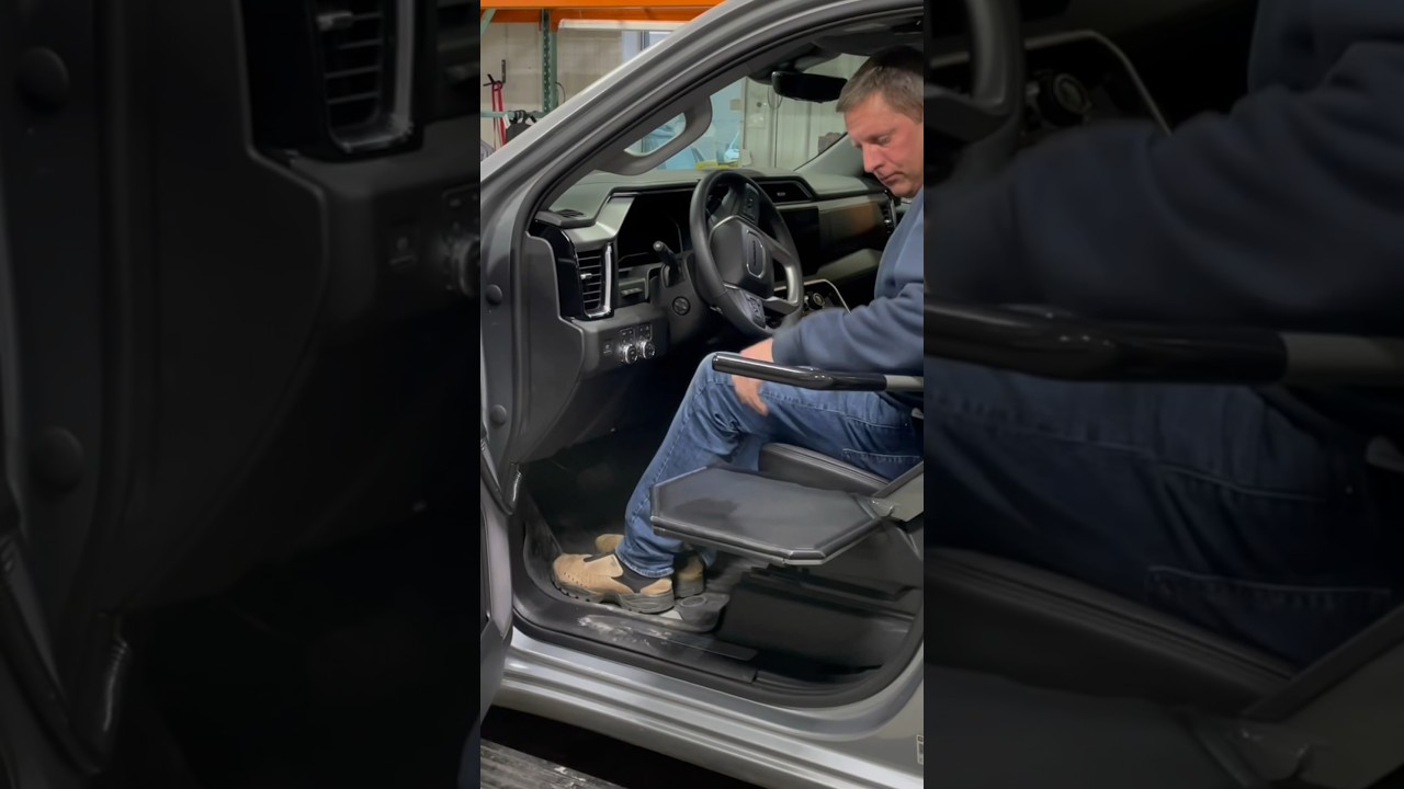 Save Your Shoulders-Adapt Solutions XL Seat #wheelchairvan #mobility