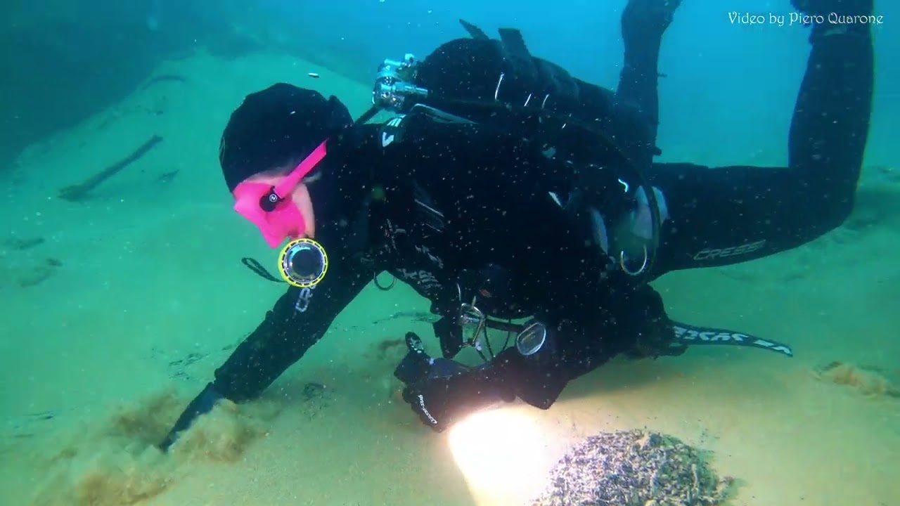 Dive experience into the boiling haunted lake 4k - Immersione nel laghetto stregato 4k