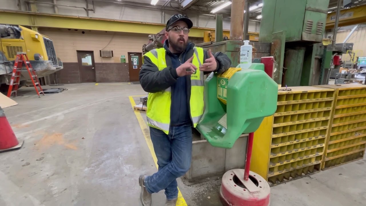 Eye wash station