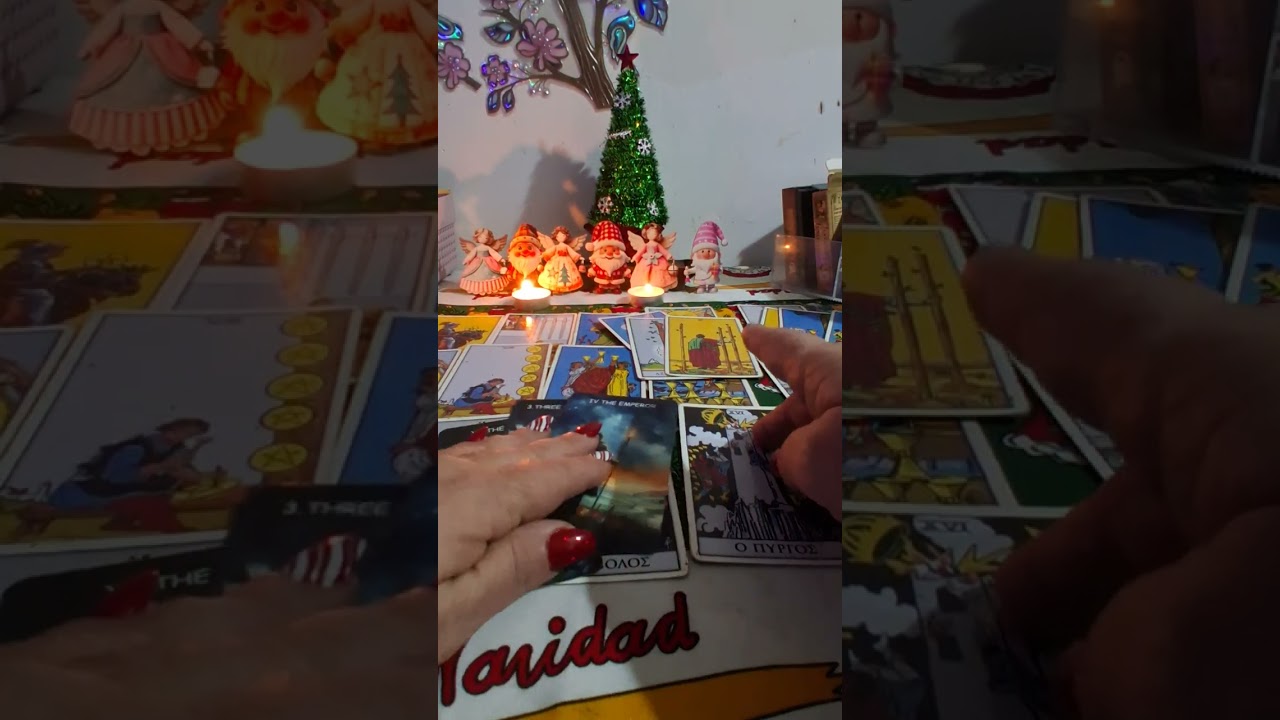 #tarotreading #love🎄Μία επιστροφή από 4ο παρελθόν, που έρχεται για να σε ξαναβουλιξει.😔Πες ΟΧΙΙΙΙ!🎄