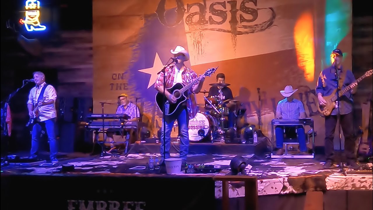 'LOOKIN FOR LOVE'(JOHNNY LEE) Cover by Embree Crossing -   The Oasis Bar and Grill in Midlothian, TX