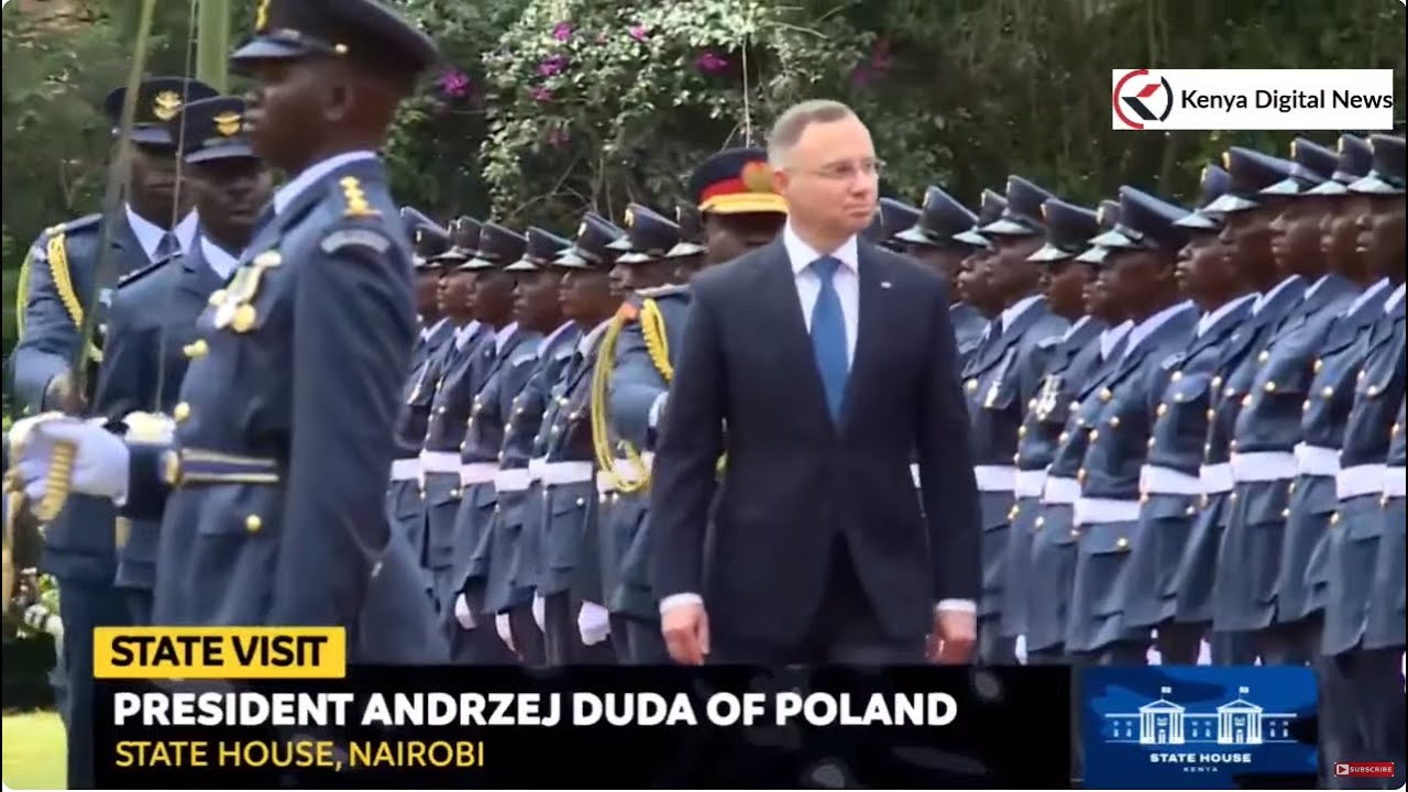 Poland President Andrzej Duda inspects a guard of honor at State House, Nairobi, Kenya!!