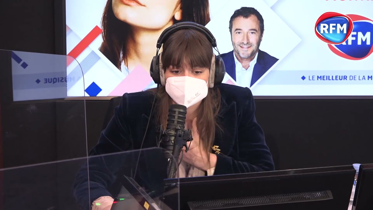 Découvrez l'interview de Clara Luciani au micro de Bernard Montiel