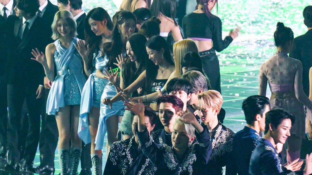 221126 MMA 멜론뮤직어워드 Ending Fancam  ( TXT 아이브 뉴진스 르세라핌 엔하이픈)
