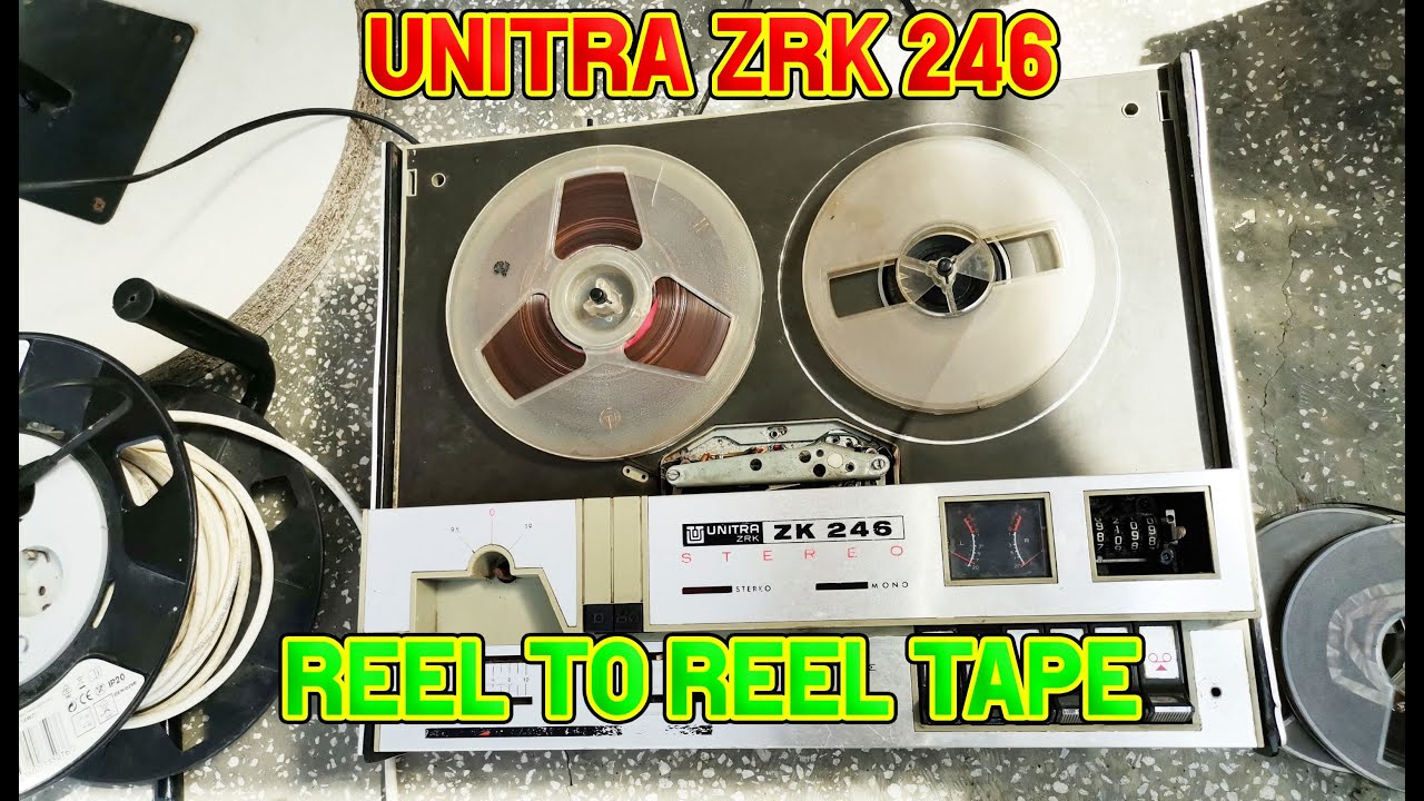 Катушечный магнитофон и проигрыватель Unitra ZK246.