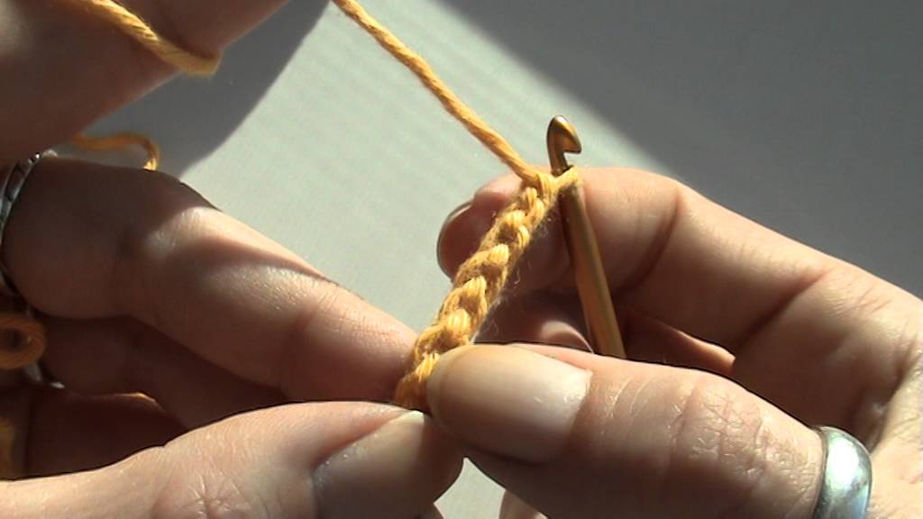 Learn to Crochet: The Single crochet (US crochet terms)
