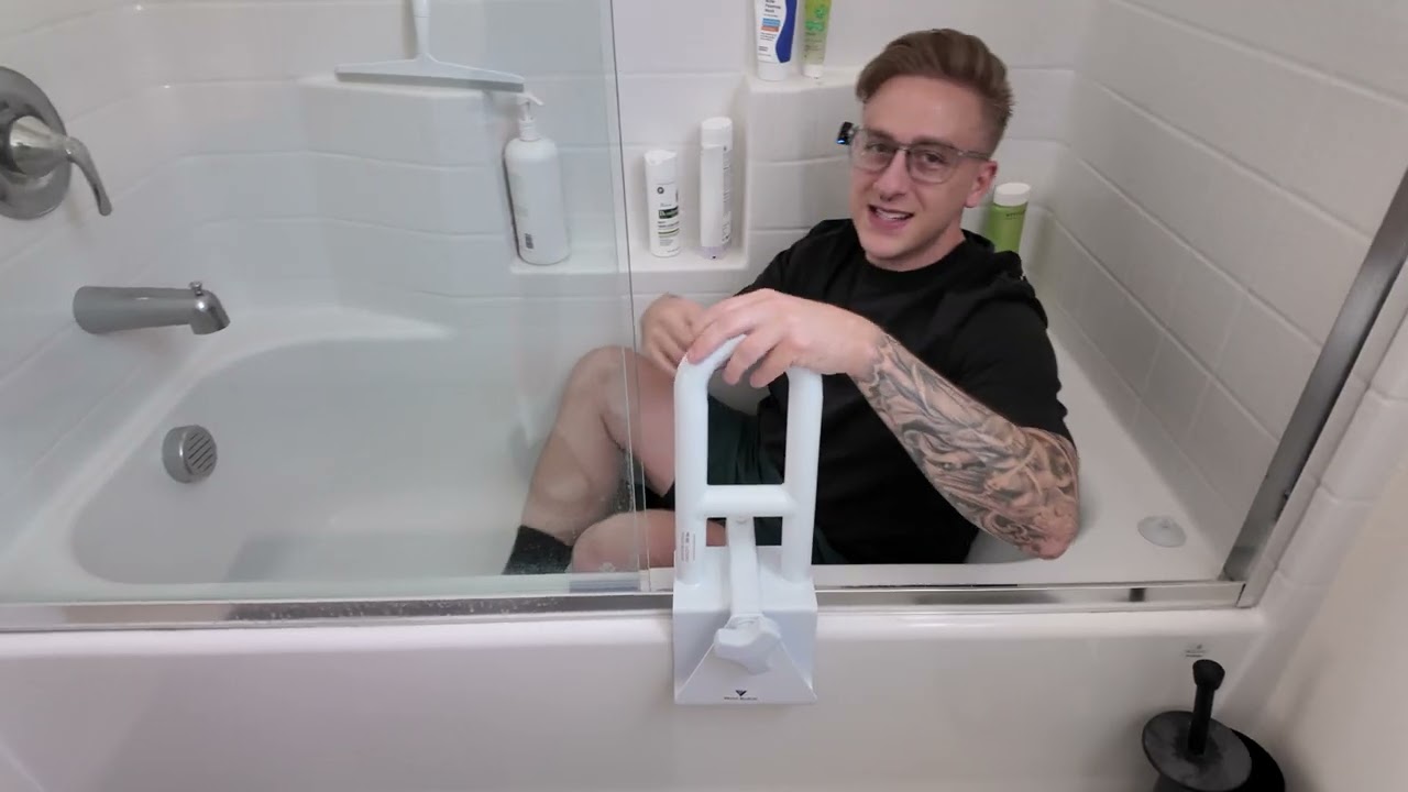 Stay Safe with the Vaunn Adjustable Bathtub Safety Rail