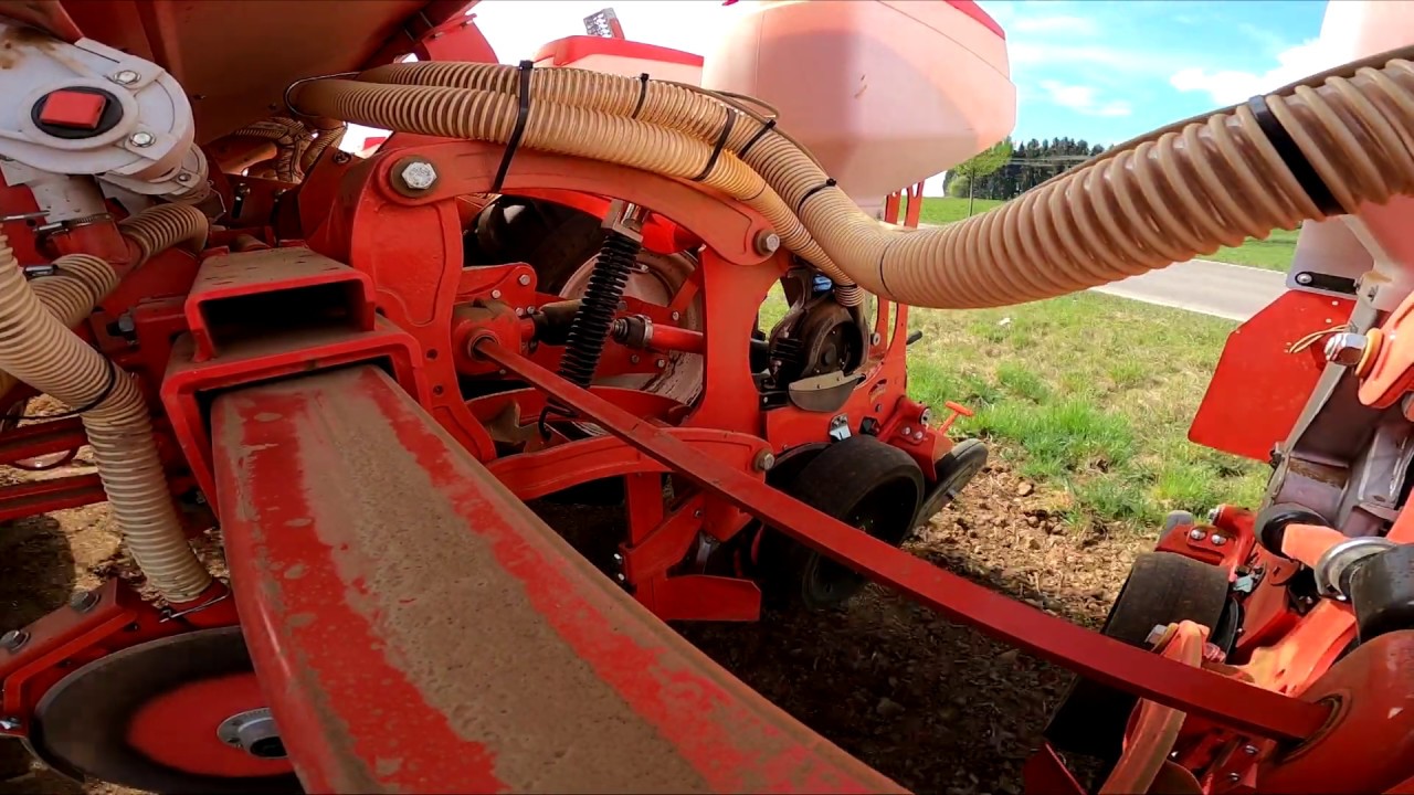 FarmVlog #1. Maislegen JohnDeere/Maschio 6Reiher
