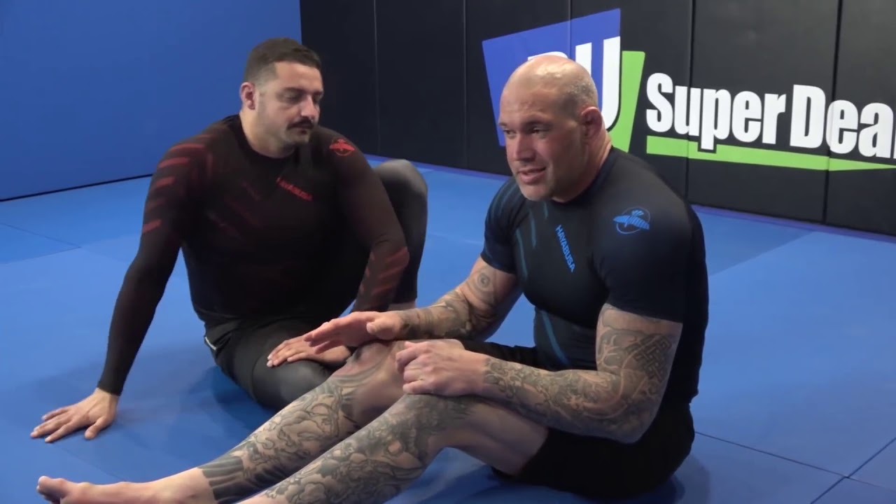 Knee Bump Pull Back Triangle by Neil Melanson